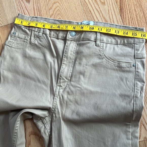 Brooke SZ 14, khaki tan pants with stretch. - Picture 7 of 12